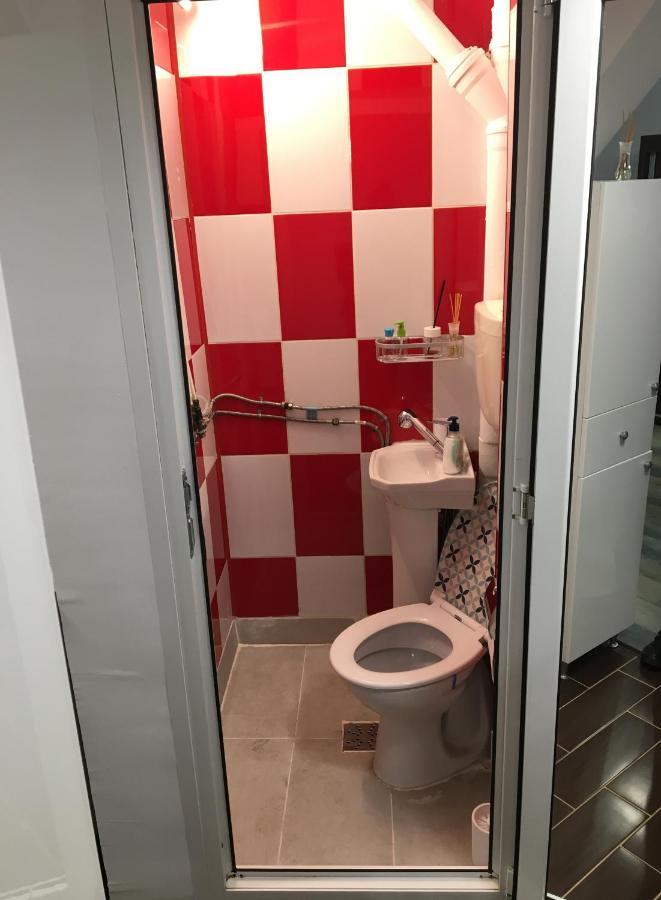 Garso1 4You Apartment Pitesti Luaran gambar