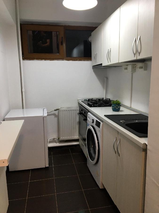 Garso1 4You Apartment Pitesti Luaran gambar